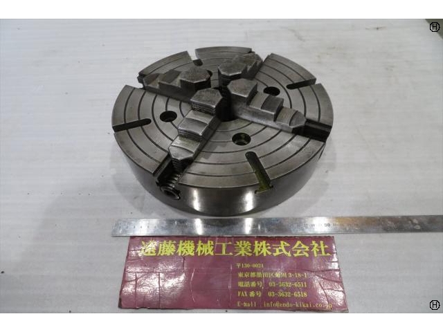 φ320 Lathe Chuck Image 1