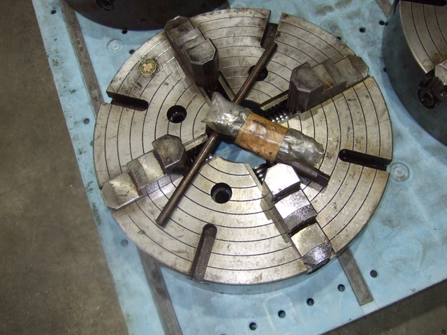  四ツ爪φ400 Lathe Chuck Image 2