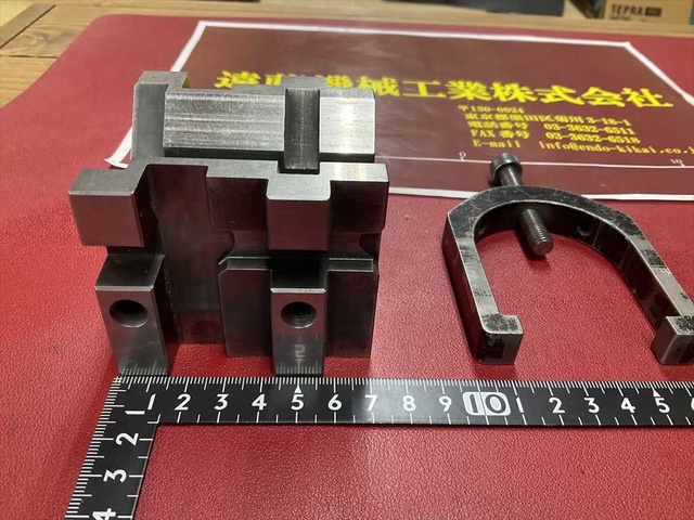 SAKAE SEIKI MB503 寸法70×70×H60mm 38/20mm V Block and M Block Image 3