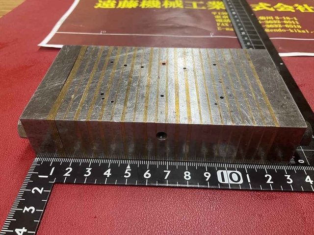  133×73×28mm 数ケ所穴あり Other blocks Image 4