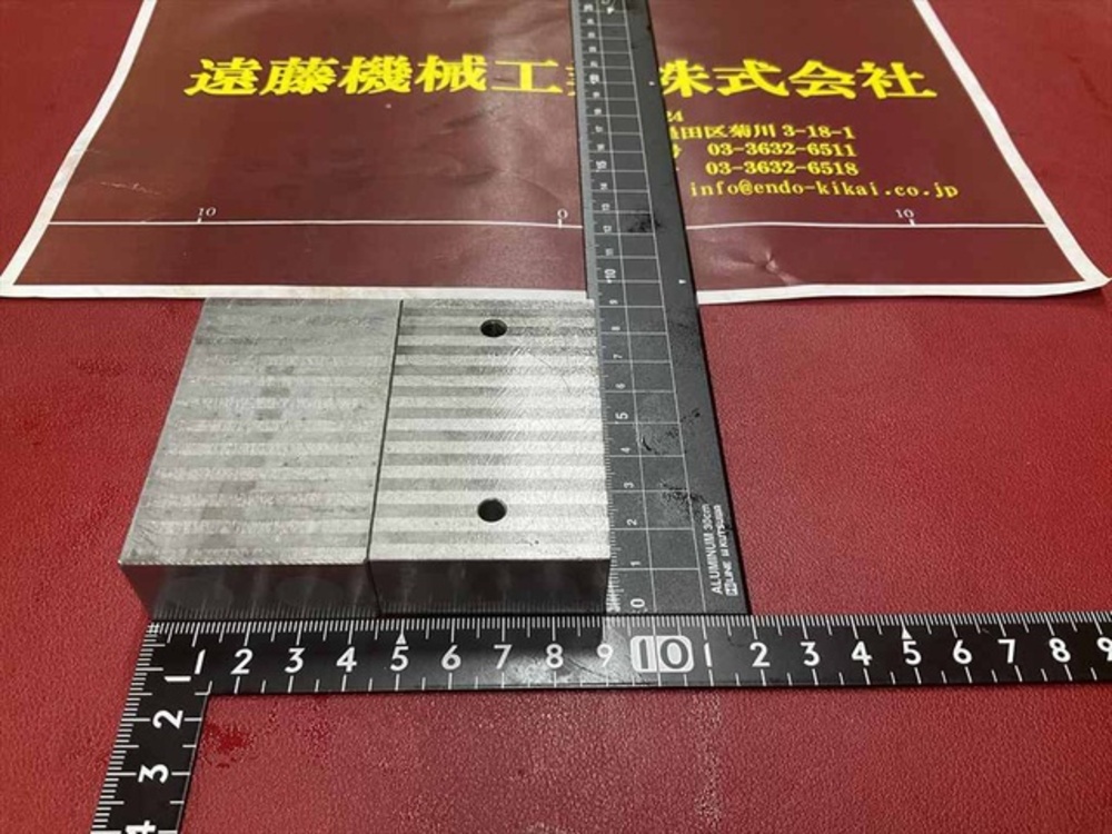  72×45×22mm 2個/1セット 2ケ所穴あり Other blocks