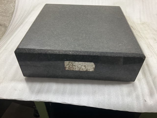 Ohnishi Sokutei 300×300×100mm 一部欠けあり Surface plate (Long side 0.00m~) Image 2