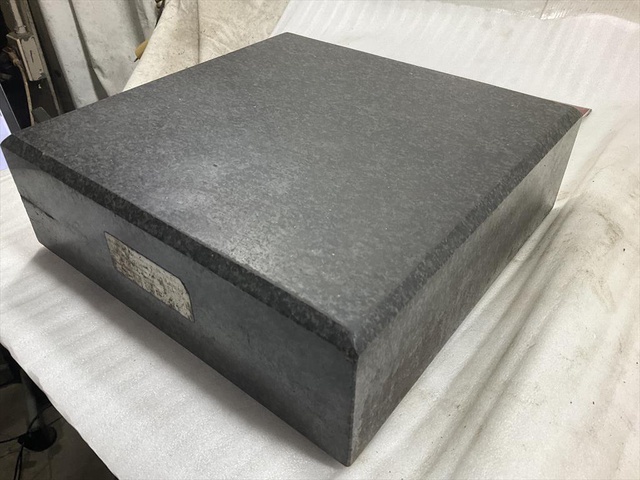 Ohnishi Sokutei 300×300×100mm 一部欠けあり Surface plate (Long side 0.00m~) Image 3