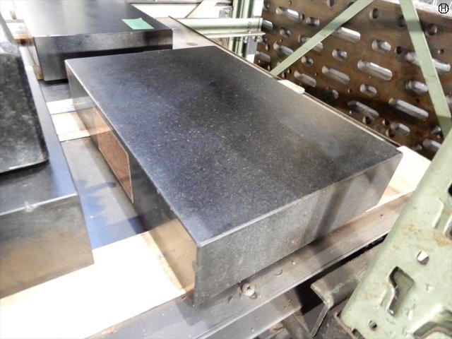 武蔵野精機 MSK 450×300×90mm 一部欠けあり 定盤（長辺0.00m~） の画像 2枚目