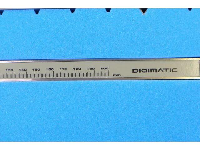 ミツトヨ 200mm 0.01mm ノギス の画像 3枚目