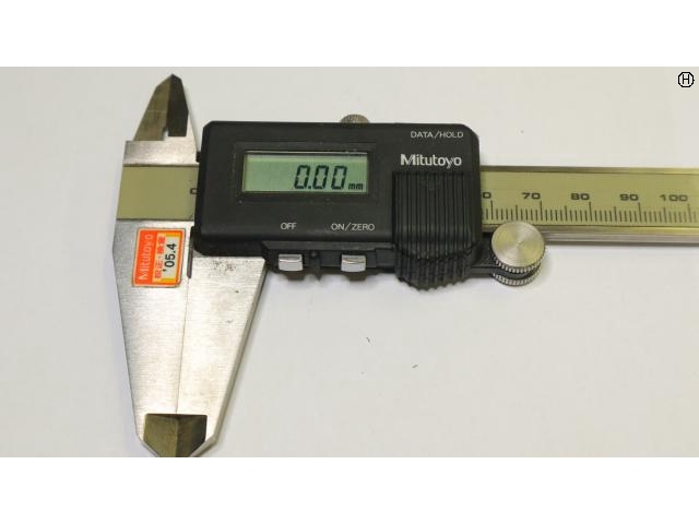 Mitutoyo 200mm 0.01mm Vernier calipers Image 2