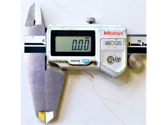 ミツトヨ 200mm 0.01mm ノギス の画像 3枚目