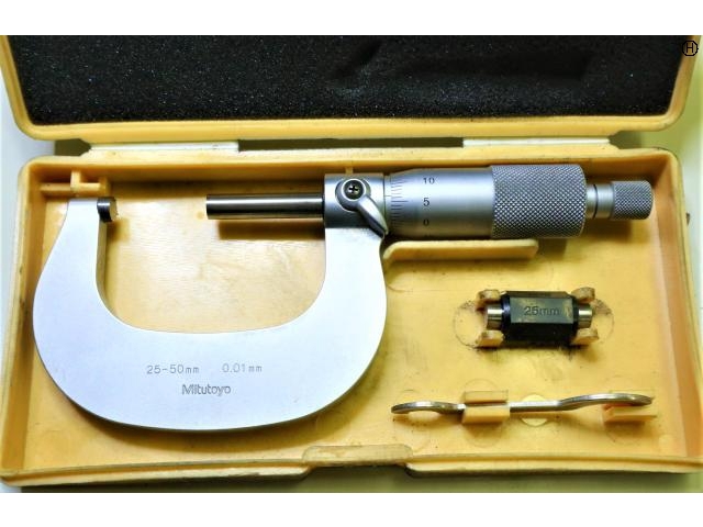 ミツトヨ 25〜50mm, 0.01mm マイクロメーター（外側） の画像 2枚目