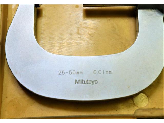 ミツトヨ 25〜50mm, 0.01mm マイクロメーター（外側） の画像 3枚目