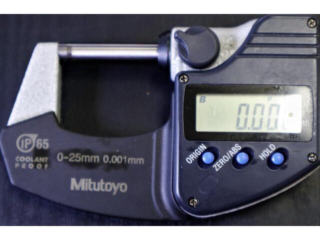 ミツトヨ 0-25mm 0.001mm マイクロメーター（外側） の画像 3枚目