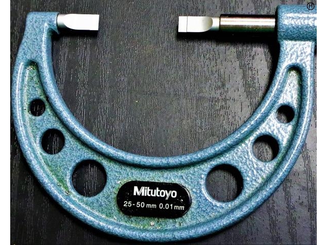 ミツトヨ 25-50mm 0.01mm マイクロメーター（外側） の画像 2枚目