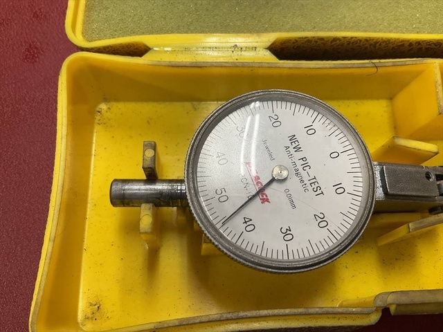 尾崎製作所 PEACOCK 0,01mm Dial Indicator Image 2