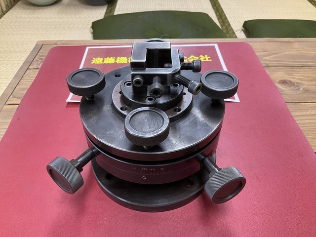 牧野フライス製作所 ユニバーサルホルダー ワイヤ・放電加工用ツール の画像 1枚目