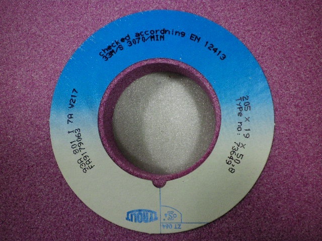TYROLIT φ205x19xφ50.8 Grinding Wheel/Flange Image 2