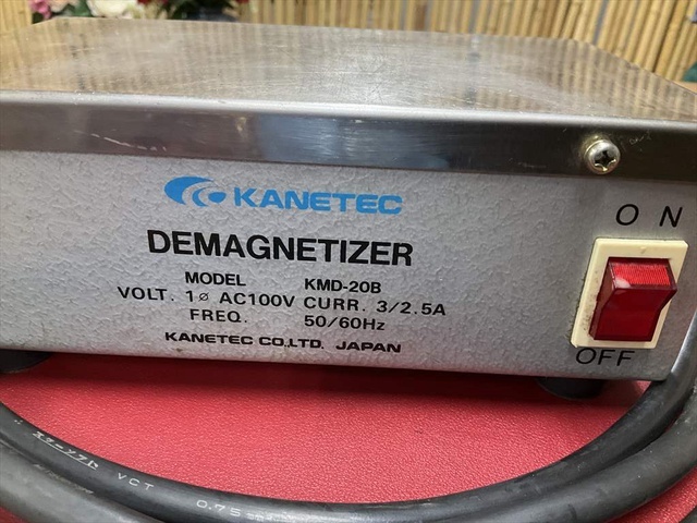 KANETEC KMD-20B Magnetizer/Demagnetizer Image 3