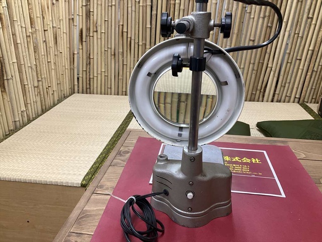 大塚電子 照明付き拡大鏡 Office-related items: furniture, office automation equipment, and others Image 3