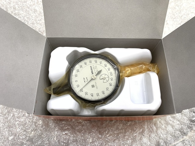 Mitutoyo 2119AB-10 Dial Indicator Image 1
