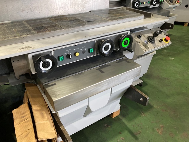 YAMASAKI GIKEN YZ-352R NC Vertical Milling Machine Image 9