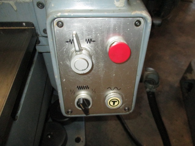 MAKINO KSJP-55 Vertical Milling Machine Image 4