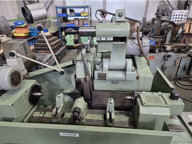 KONDO MACHINE WORKS Hi-グロス750H Cylindrical Grinder Image 4