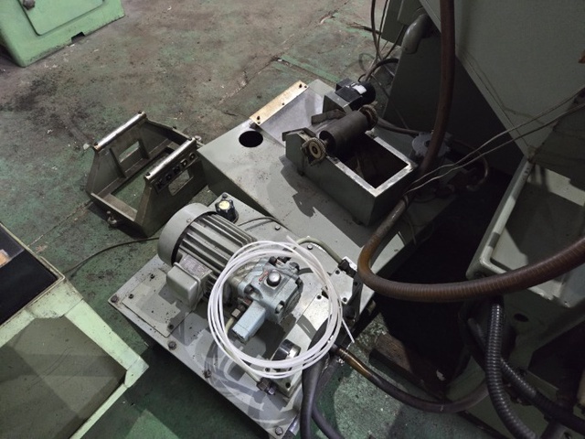 KONDO MACHINE WORKS Hi-グロス750H Cylindrical Grinder Image 7