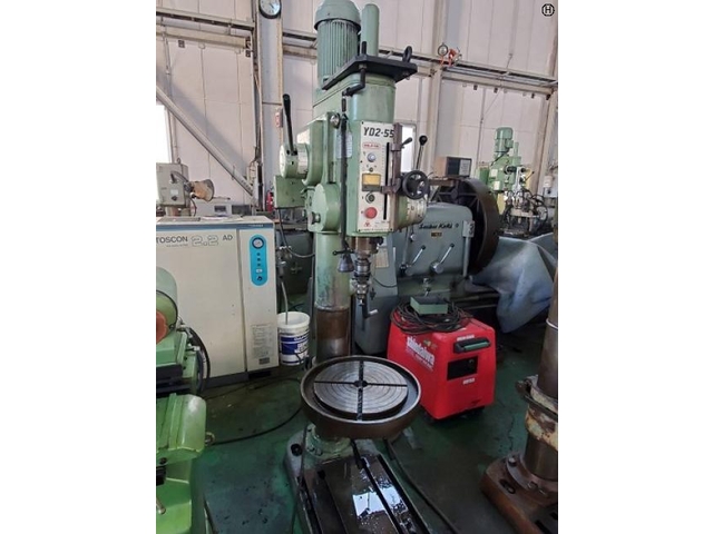Yoshida Tekkoujo YD2-55 Drilling Machine Image 2