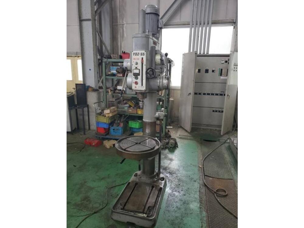 Yoshida Tekkoujo YD2-55 Drilling Machine
