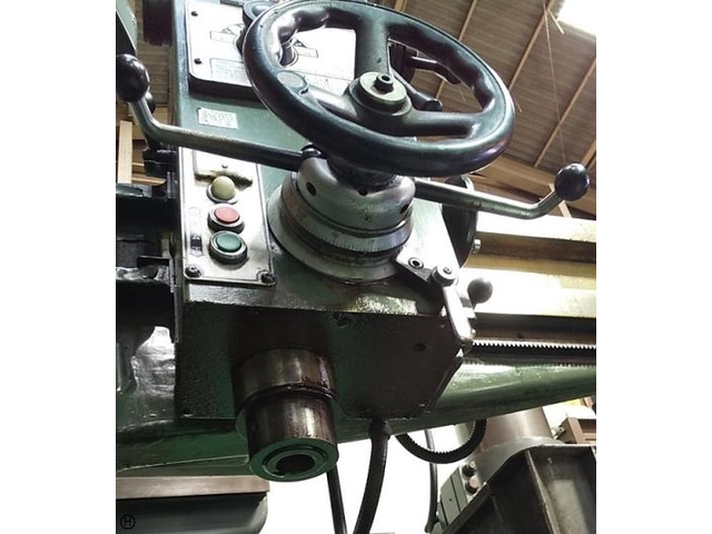 TOA TRD-800C Radial Drilling Machine Image 4