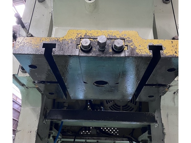 小松製作所 OBS60-3 メカC型プレス の画像 4枚目