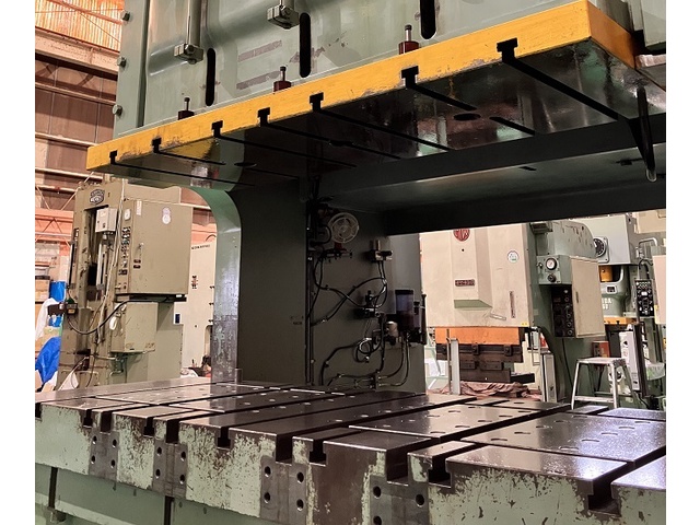 AIDA ENGINEERING NC2-200(2) C-Frame Press Image 4
