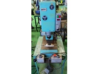 YOSHIKAWA IRON WORKS US-66 Crimper 8357 Image