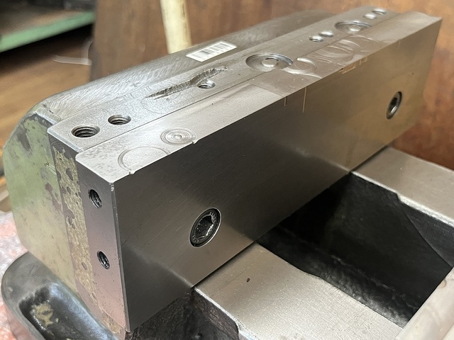TAKEDA MACHINE TOOLS TK-250HVS Vice Image 3