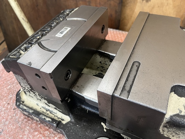 津田駒 VH-200 バイス の画像 2枚目