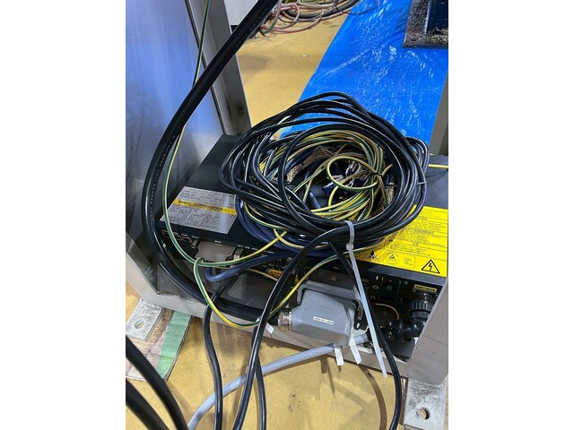 FANUC SR-3iA Robot Image 8