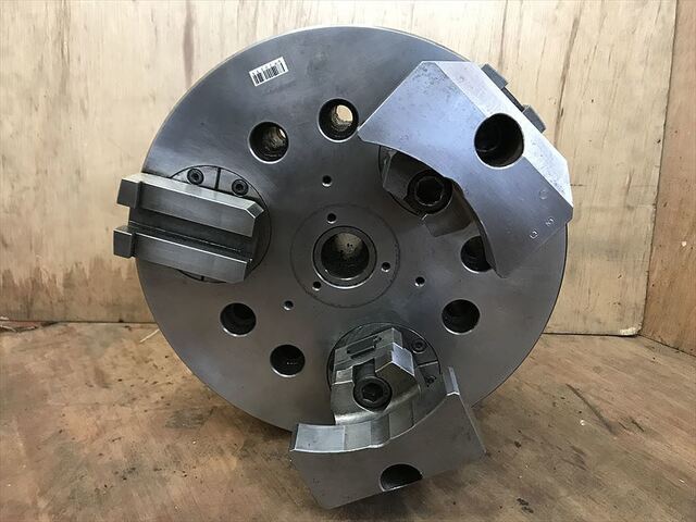 --  Lathe Chuck Image 1