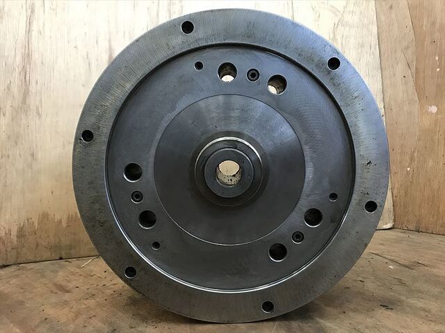 --  Lathe Chuck Image 3