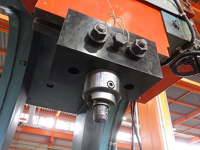 AMADA SPH-30C Press Brake/Bender Image 4
