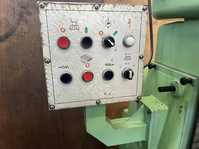 INOUE KOKI IH-500VB Vertical & Horizontal Milling Machine Image 11