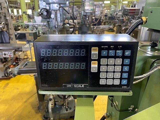 大隈豊和 STM-2R Vertical Milling Machine Image 9