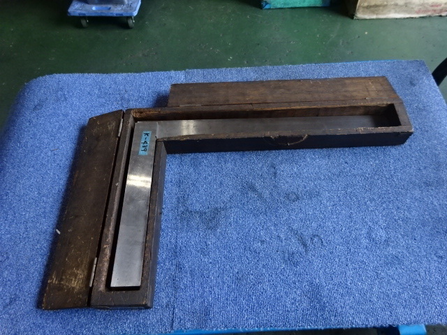   Square Image 1