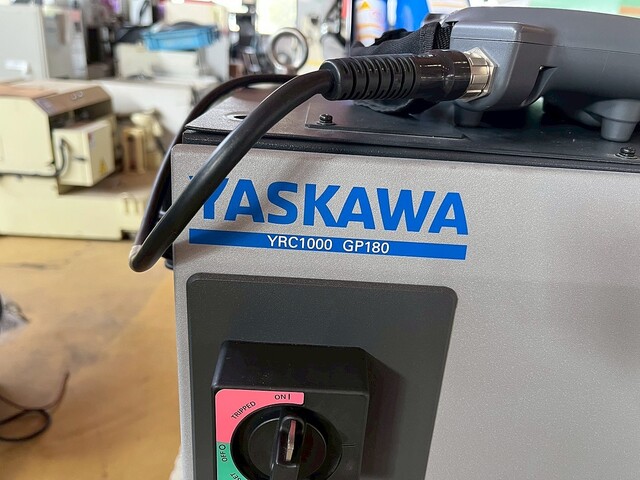 安川 MOTOMAN-GP180 Robot Image 3