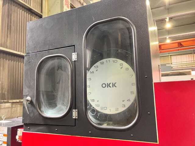 OKK VM43R Vertical Machining Center Image 5