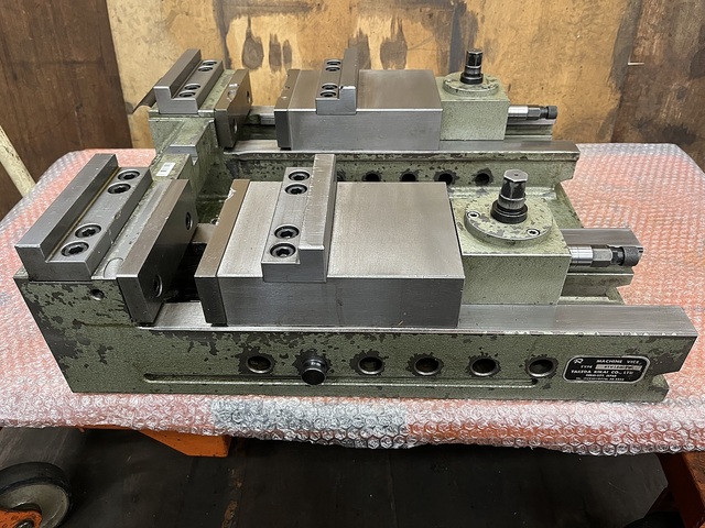 TAKEDA MACHINE TOOLS KTV150-2W Vice Image 8