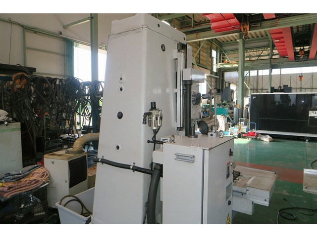 YAMASAKI GIKEN YZ-8WR NC Vertical Milling Machine Image 8