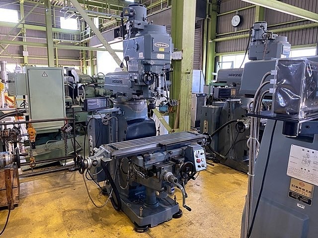 MAKINO KVJP-55 Vertical Milling Machine Image 1