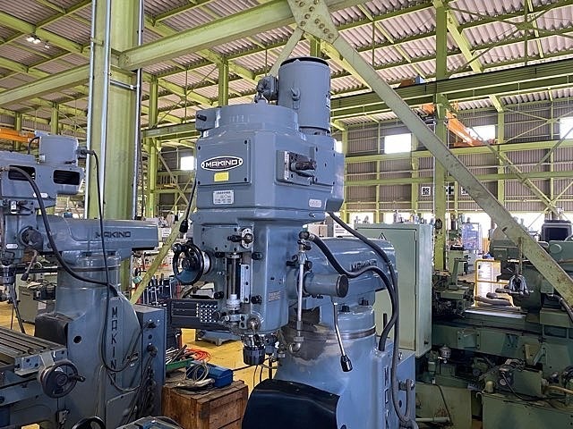 MAKINO KVJP-55 Vertical Milling Machine Image 4