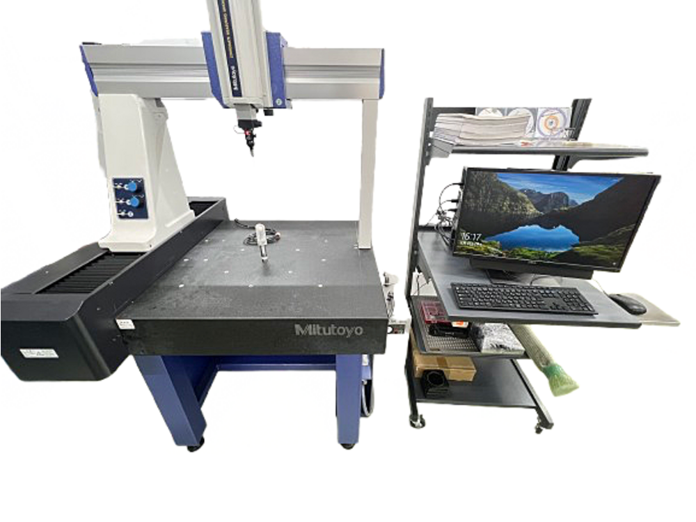Mitutoyo Crysta-Plus M544(No.196-505) CMM
