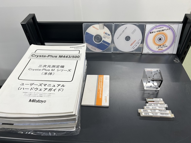 Mitutoyo Crysta-Plus M544(No.196-505) CMM Image 7