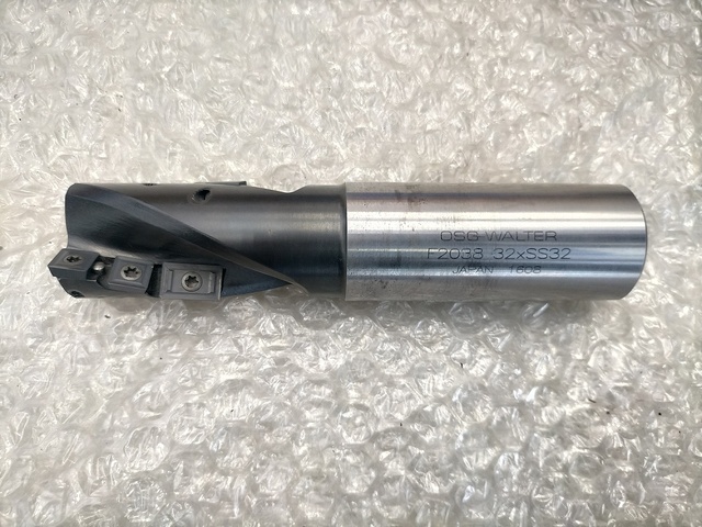 OSG-WALTER F2038 32×SS32 End Mill Image 1