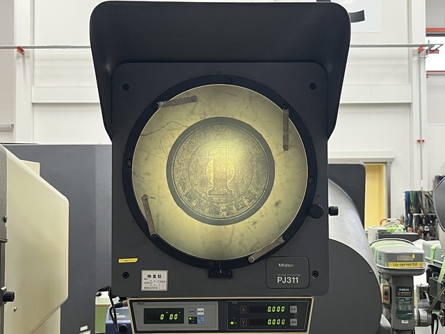 ミツトヨ PJ-311 投影機 の画像 2枚目